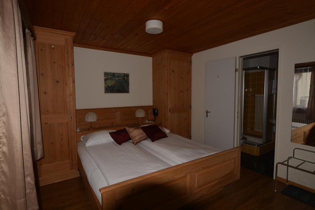 Hotel Terminus Samedan Exteriör bild