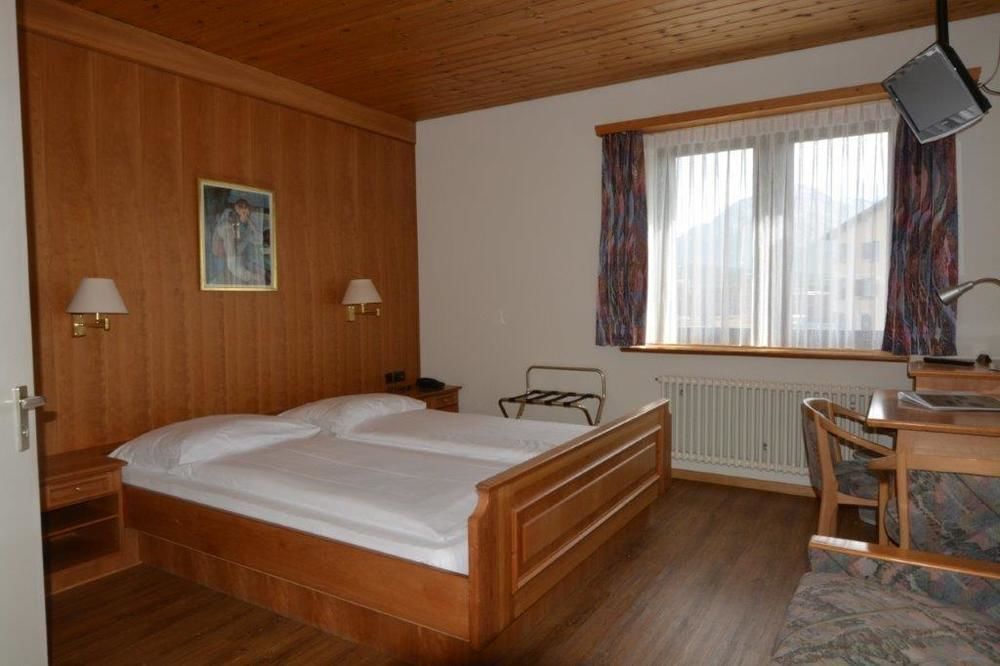 Hotel Terminus Samedan Exteriör bild